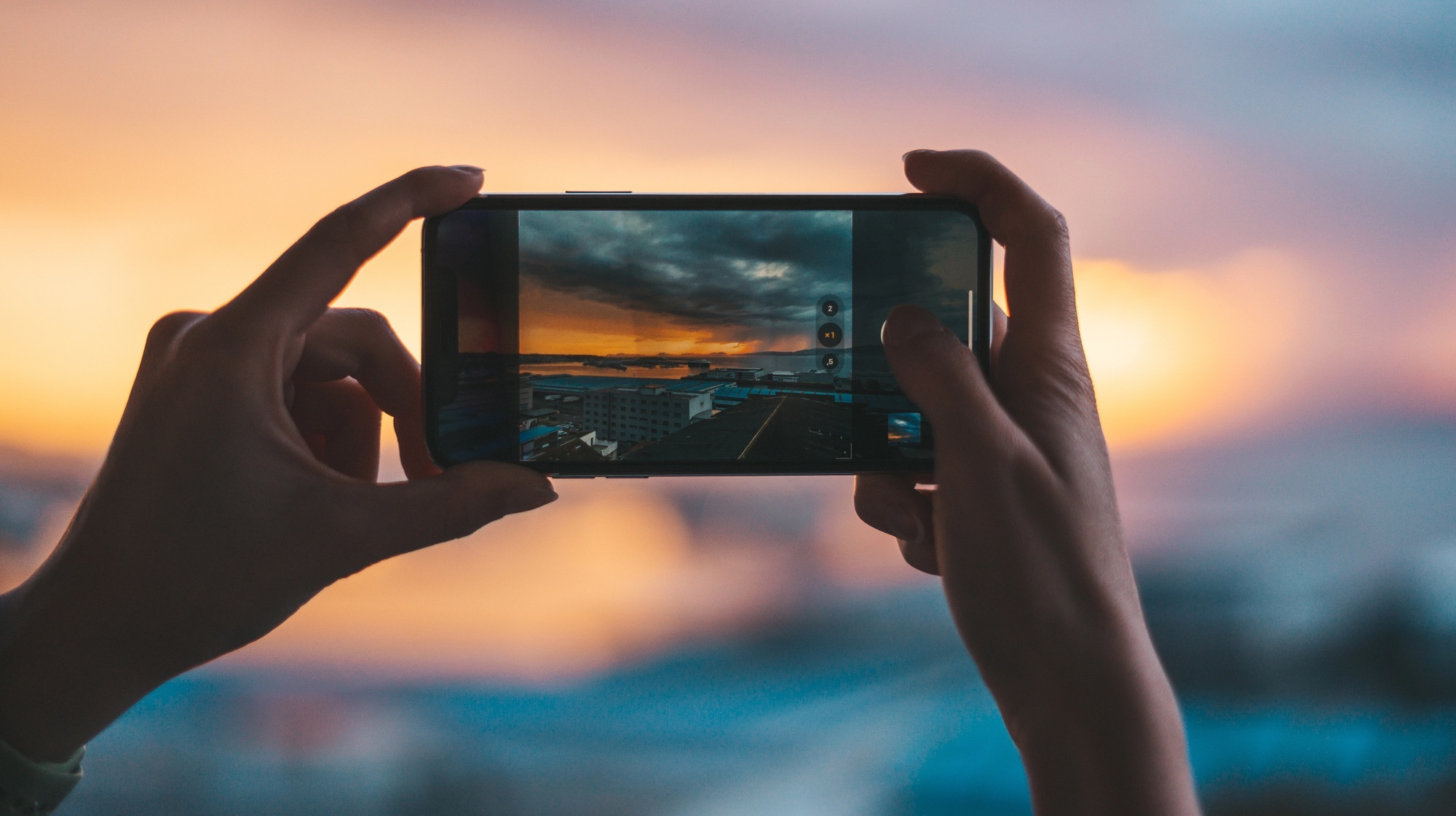 Camera & Photography